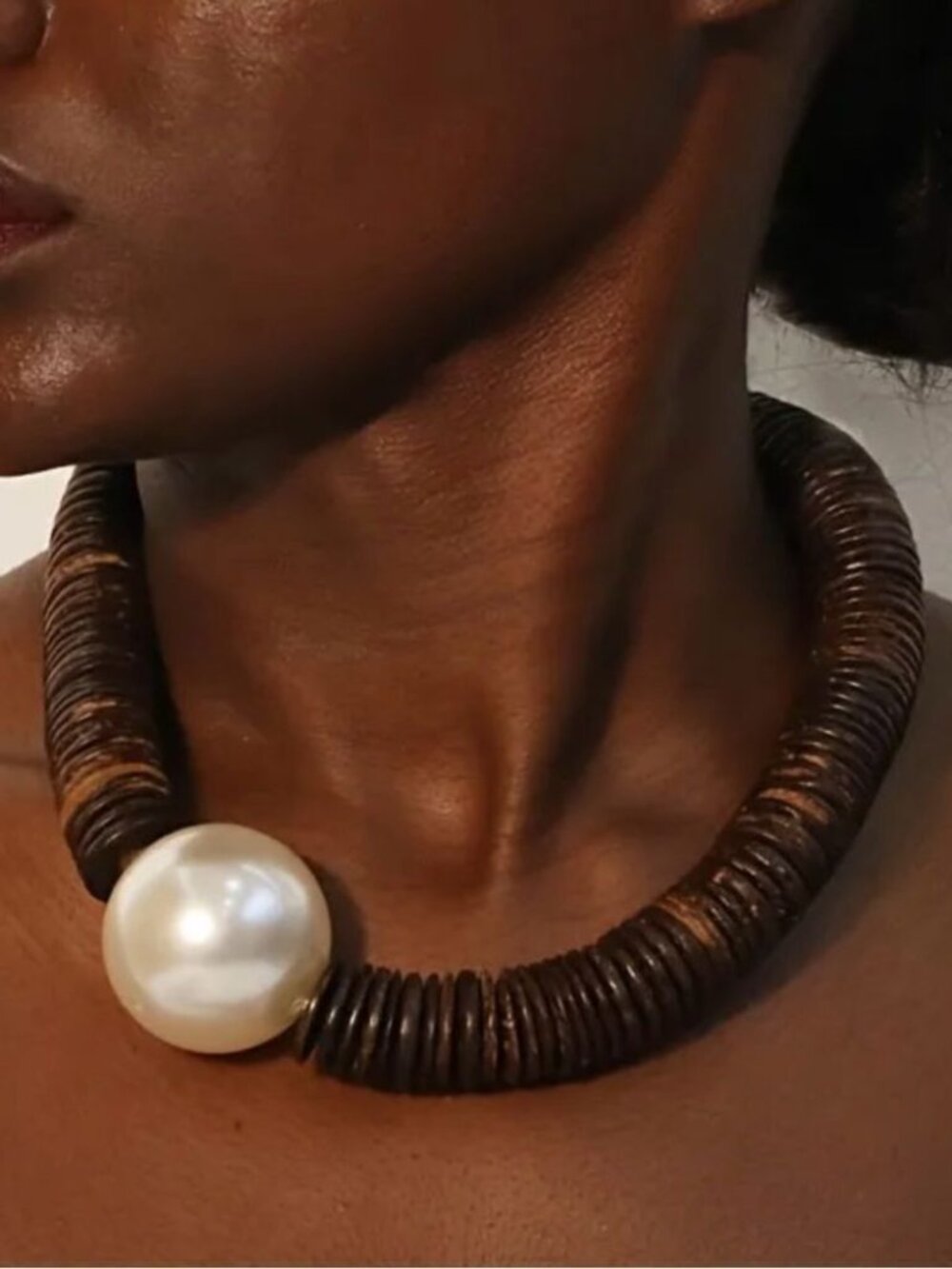 Elegant Brown and Gold NecklaceN834